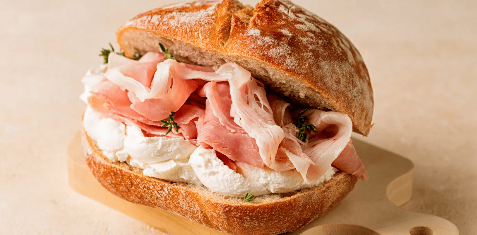 panini gourment con il prosciutto cotto