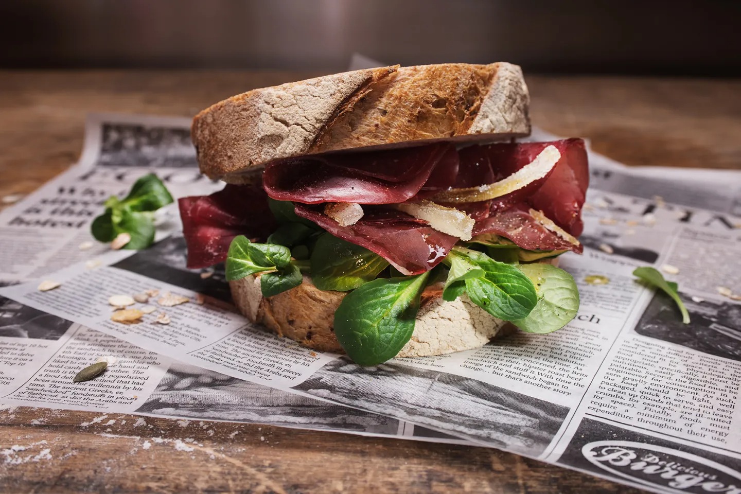 pane con bresaola, songino e limone