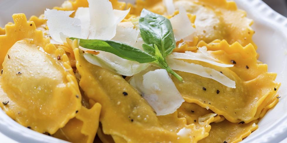 Ravioli di zucca fatti in casa