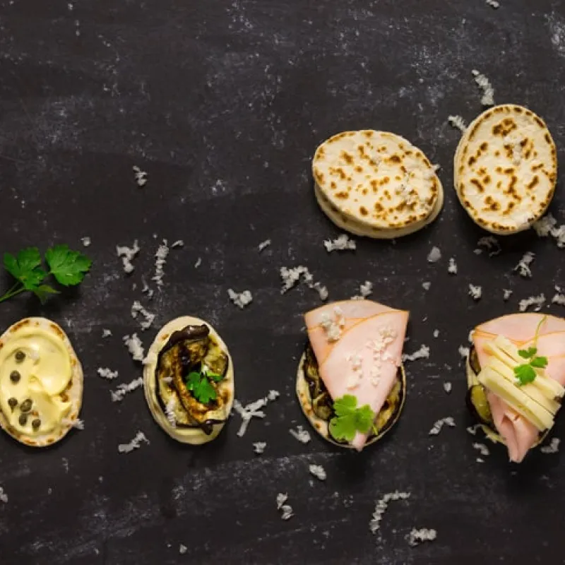 tigella con petto di tacchino e melanzane