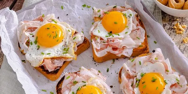 Eggs Toast con Pancetta di Zibello